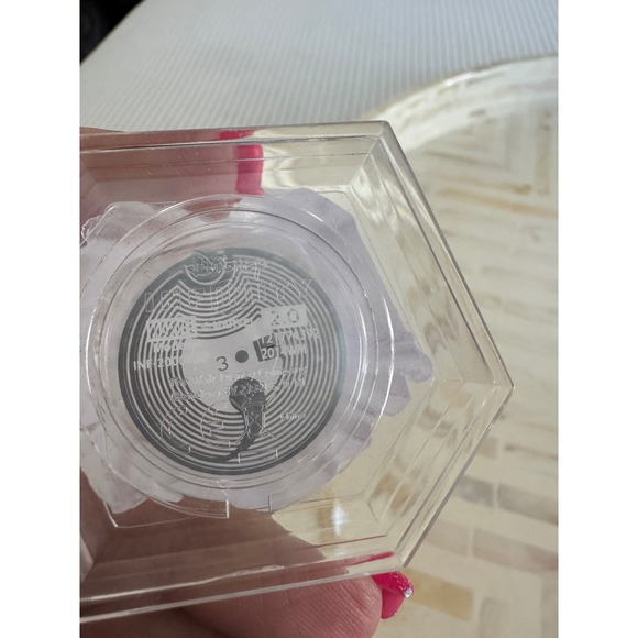 Disney Infinity 2.0 Marvel Figures 2 Crystal Guadians Of The Galaxy and Avengers - Picture 3 of 6